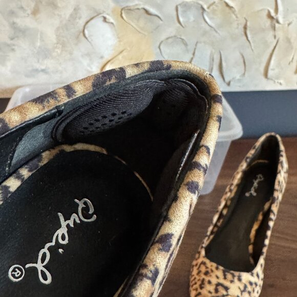 Qupid | Leopard Print | Pump | Heels | Size 7 | Slip-On Mid Heel Party Shoes - Picture 7 of 7